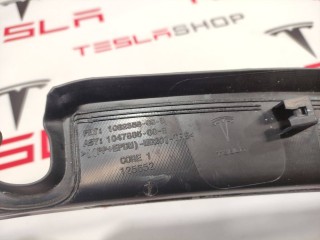 Облицовка проема багажника, ориг. номер 1062356-00-B, 1047885-00-B, Tesla Model X 2015-2021
