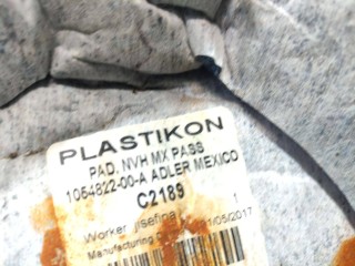 Накладка центральной панели, ориг. номер 1035563-00-C, 1054822-00-A, Tesla Model X 2015-2021