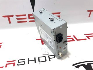 Радио FM/HD/XM, ориг. номер 1052322-00-B, Tesla Model X 2015-2021