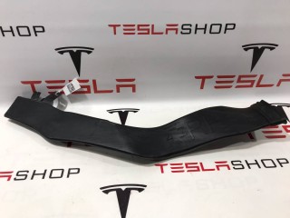 Воздуховод стойки С, ориг. номер 1090901-00-B, Tesla Model X 2015-2021