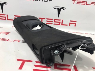 Накладка стойки B, внутренняя, ориг. номер 1035951-04-H, Tesla Model X 2015-2021