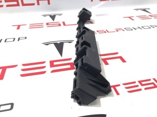 Кронштейн порога двери, ориг. номер 1053726-00-B, Tesla Model X 2015-2021