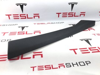 Накладка декоративная обшивки двери, ориг. номер 100930701E, Tesla Model S 2016-2021