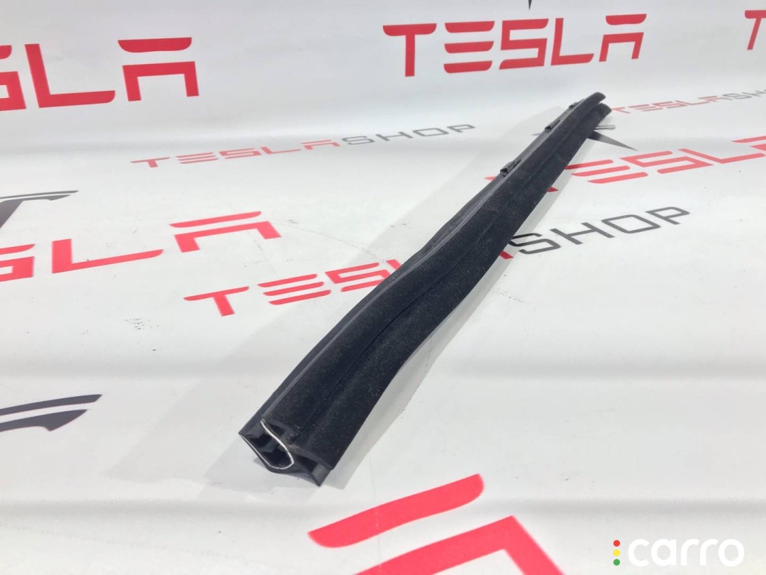 Уплотнитель стекла внутренний двери Tesla Model S 2016-2021, 1038407-00-A, фото 2