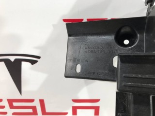 Кронштейн панели пола 2-го ряда сидений (6 мест), ориг. номер 1060170-00-D, Tesla Model X 2015-2021