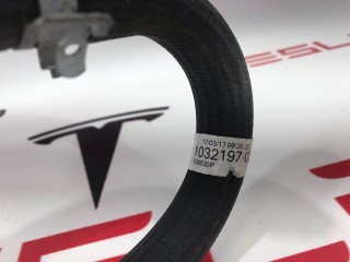 Шланги охлаждающей жидкости, ориг. номер 1060985-00-C, 1032197-00-G, Tesla Model X 2015-2021
