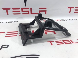 прочая запчасть, ориг. номер 1058825-00-B, 1058825-00-C, Tesla Model X 2015-2021