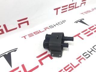 прочая запчасть, ориг. номер 1003117-00-H, Tesla Model X 2015-2021