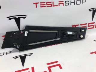 Накладка стойки B, наружная, ориг. номер 1092306-00-B, 1069104-00-B, Tesla Model S 2016-2021