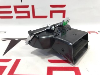 прочая запчасть, ориг. номер 1007825-00-C, Tesla Model X 2015-2021