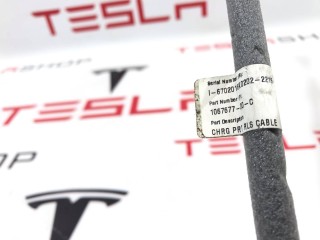 Трос открытия лючка порта зарядки, ориг. номер 1067677-00-C, Tesla Model X 2015-2021