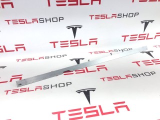 Планка держатель кронштейна АКБ, ориг. номер 1031677-00-C, Tesla Model S 2016-2021