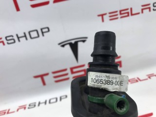 прочая запчасть, ориг. номер 1065389-00-E, Tesla Model S 2012-2016
