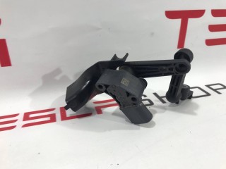 прочая запчасть, ориг. номер 1420975-00-B, 1420976-00-B, 1420972-00-B, Tesla Model S  [2-й рестайлинг] 2021-2026
