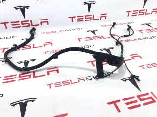 прочая запчасть, ориг. номер 1420417-00-B, 1420783-00-D, Tesla Model X  [рестайлинг] 2021-2026