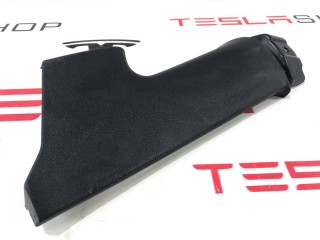 Накладка стойки С, ориг. номер 1086273-90-F, Tesla Model 3 2017-2021