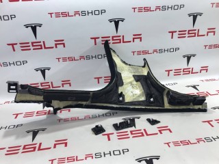 Накладка стойки B, внутренняя, ориг. номер 1585789-00-C, Tesla Model S 2-й рест 2021-2026