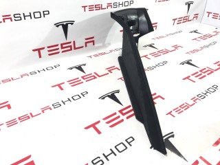 Накладка стойки С, ориг. номер 1565767-00-C, Tesla Model S 2-й рест 2021-2026