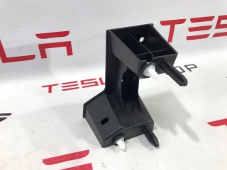 Кронштейн внутренний стойки C, ориг. номер 1640618-00-B, Tesla Model S 2-й рест 2021-2026