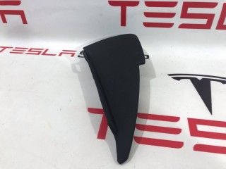 Накладка боковая торпеды, ориг. номер 1563061-00-D, Tesla Model S 2-й рест 2021-2026
