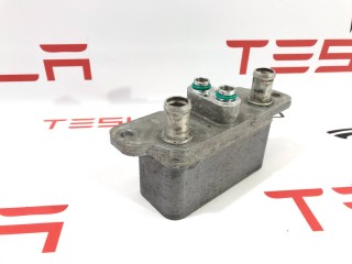 прочая запчасть, ориг. номер 1037357-00-D, 1037764-00-C, Tesla Model S 2012-2016