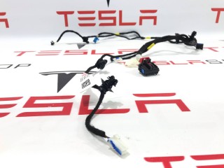 Электропроводка обшивки (карты) двери, ориг. номер 1613836-00-C, Tesla Model S 2-й рест 2021-2026