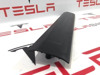 Накладка декоративная порога, ориг. номер 1587445-00-A, Tesla Model S 2-й рест 2021-2026