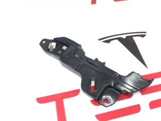 Кронштейн дисплея, ориг. номер 1566034-00-C, 1566028-00-C, 1564371-00-A, Tesla Model S 2-й рест 2021-2026