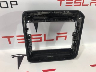 Декоративная рамка монитора, ориг. номер 1564388-00-A, 1622633-01-C, Tesla Model S 2-й рест 2021-2026