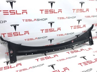 Подкапотная накладка стеклоочистителей, ориг. номер 1564268-00-A, Tesla Model S 2-й рест 2021-2026