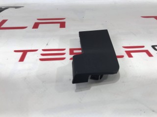 Заглушка обшивки (карты) двери, ориг. номер 1564305-00-A, 1633772-01-D, Tesla Model S 2-й рест 2021-2026