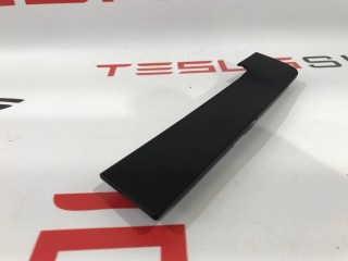 Заглушка обшивки (карты) двери, ориг. номер 1633657-01-F, 1566086-00-A, Tesla Model S 2-й рест 2021-2026