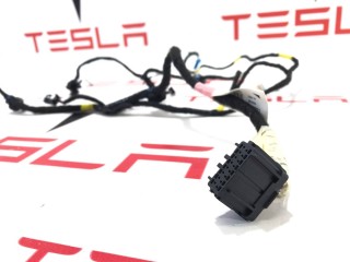 Электропроводка обшивки (карты) двери, ориг. номер 1613837-00-C, Tesla Model S 2-й рест 2021-2026