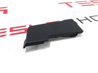 Заглушка обшивки (карты) двери, ориг. номер 1566102-00-A, 1633942-01-G, Tesla Model S 2-й рест 2021-2026