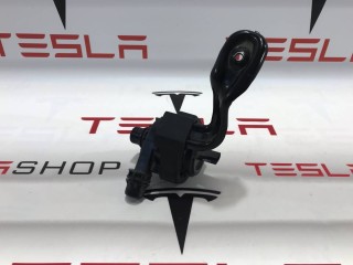 Насос охлаждающей жидкости (Помпа), ориг. номер 1600870-00-A, Tesla Model S 2-й рест 2021-2026