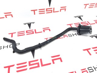 Сливной шланг кондиционера, ориг. номер 1615754-00-A, 1618347-00-A, Tesla Model S 2-й рест 2021-2026