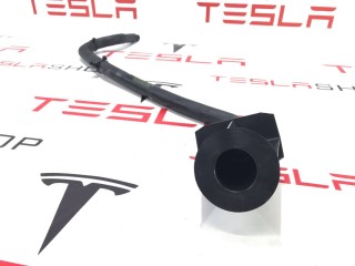 Сливной шланг кондиционера, ориг. номер 1615754-00-A, 1618347-00-A, Tesla Model S 2-й рест 2021-2026