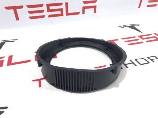 Подиум динамика, ориг. номер 1490040-00-B, 1623388-00-B, Tesla Model S 2-й рест 2021-2026