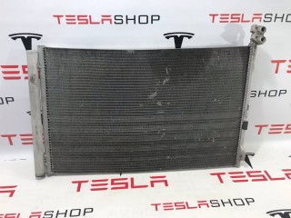 Радиатор кондиционера (передний), ориг. номер 1048499-00-B, Tesla Model X 2015-2021
