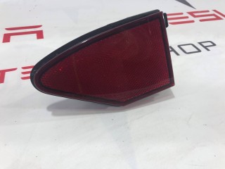 Отражатель фонаря на заднем крыле, ориг. номер 1022421-00-C, 1010363-00-E, Tesla Model S 2012-2016