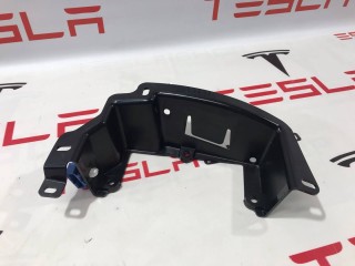 прочая запчасть, ориг. номер 1051906-00-A, Tesla Model S 2012-2016