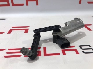 Датчик уровня пневмоподвески, ориг. номер 1027946-00-A, Tesla Model S 2016-2021