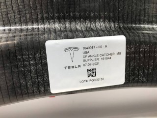 Гребень переднего бампера, ориг. номер 1649987-00-A, Tesla Model S 2-й рест 2021-2026