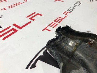 Гребень переднего бампера, ориг. номер 1649987-00-A, Tesla Model S 2-й рест 2021-2026