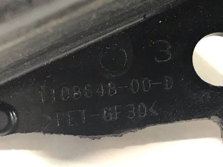 Кронштейн крепления радара, ориг. номер 1108648-00-D, Tesla Model 3 2017-2021