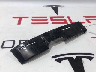 Кронштейн крепления фары противотуманной правой, ориг. номер 1003126-00-B, Tesla Model S 2012-2016