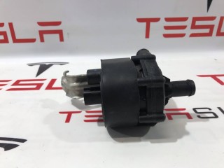 Насос охлаждающей жидкости (Помпа), ориг. номер 1054529-00-F, Tesla Model X 2015-2021