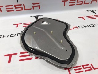 Накладка внутренняя двери, ориг. номер 1005855-00-D, Tesla Model S 2012-2016