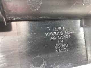 Накладка салазки сидения (водительская), ориг. номер 1066616-00-A, Tesla Model X 2015-2021