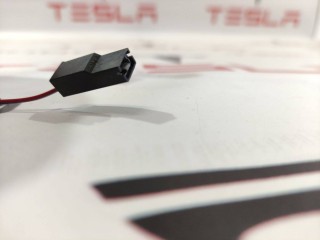 прочая запчасть, ориг. номер 1072447-82-A, 1036885-00-E, 1058358-03-C, Tesla Model X 2015-2021
